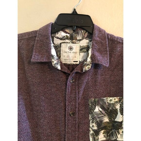 On the Byas | Long-sleeve Button-up Shirt | M - Picture 3 of 5